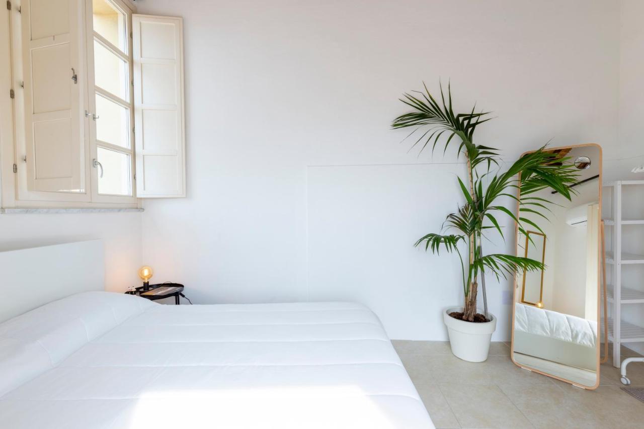 Castello Attic Sunset Terrace Apartment Cagliari Exterior photo